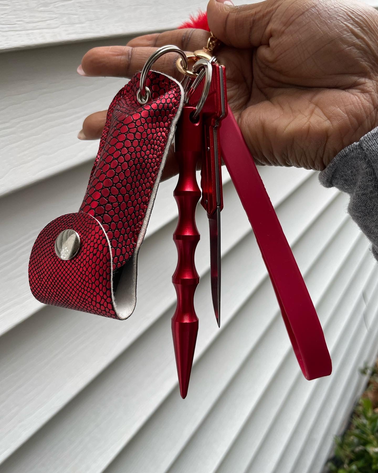 Shiny Red - no key knife